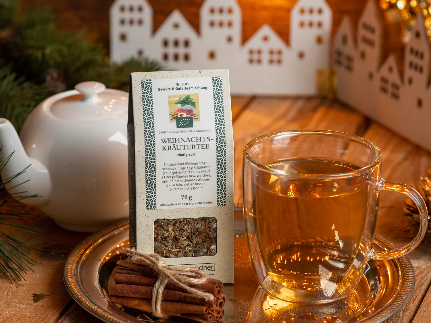 Weihnachts-Kräutertee, Gewürzteemischung, Kräutermischung, zimtig-süß, lose Teeblätter