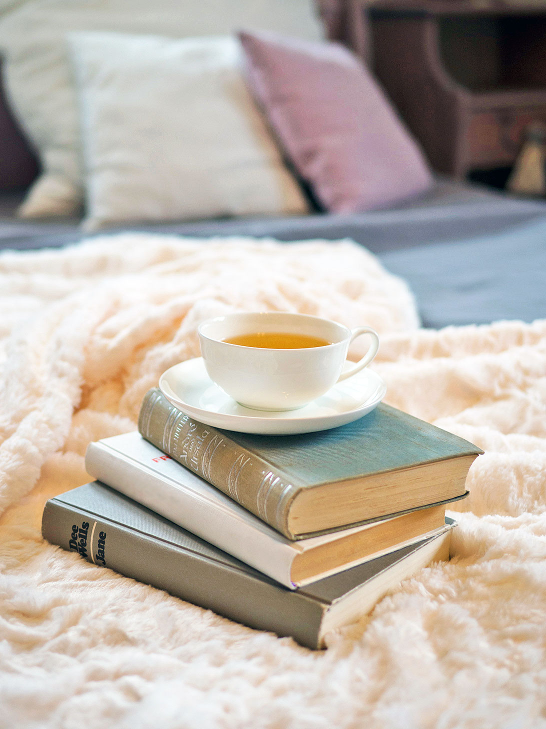 Teetasse, Tee, Bücherstapel, Decke, Kuscheldecke
