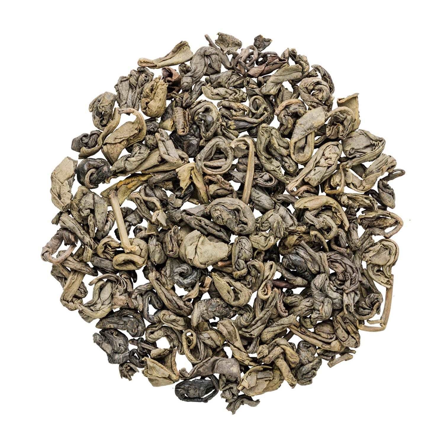 Runder Haufen loser Grüner Tee Gunpowder, grünertee, teeblätter, teesorte, getrocknet, rundes pile