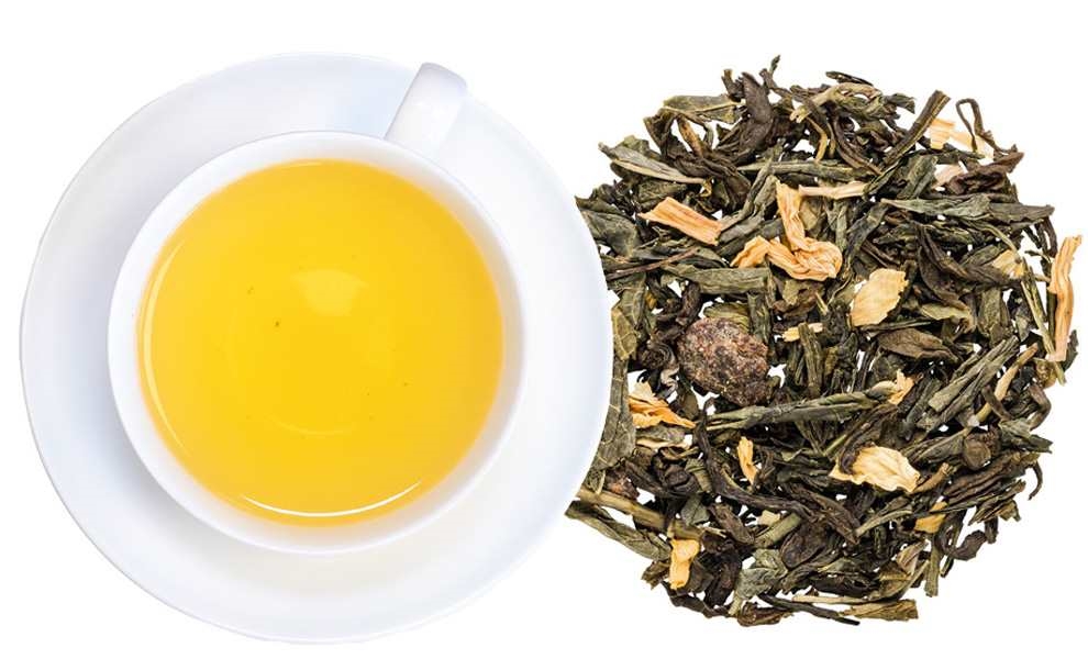 Tasse grüner Tee neben losen Teeblättern, tee, grüner tee, lose losen tee, tee-blätter, aufguss