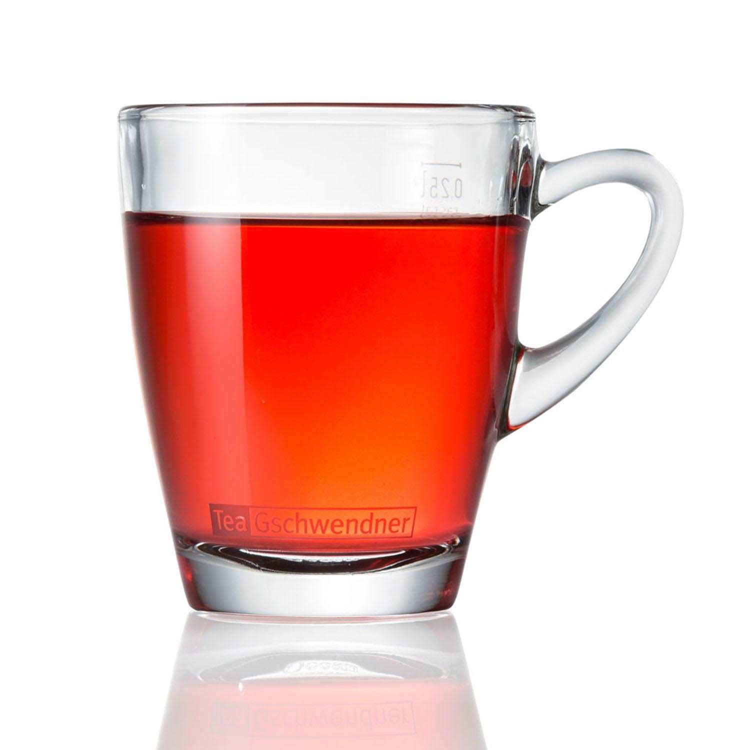 Transparente Glasteetasse mit rotem Tee gefüllt, Glasbecher, Tasse, Tee, roter Tee, Glas