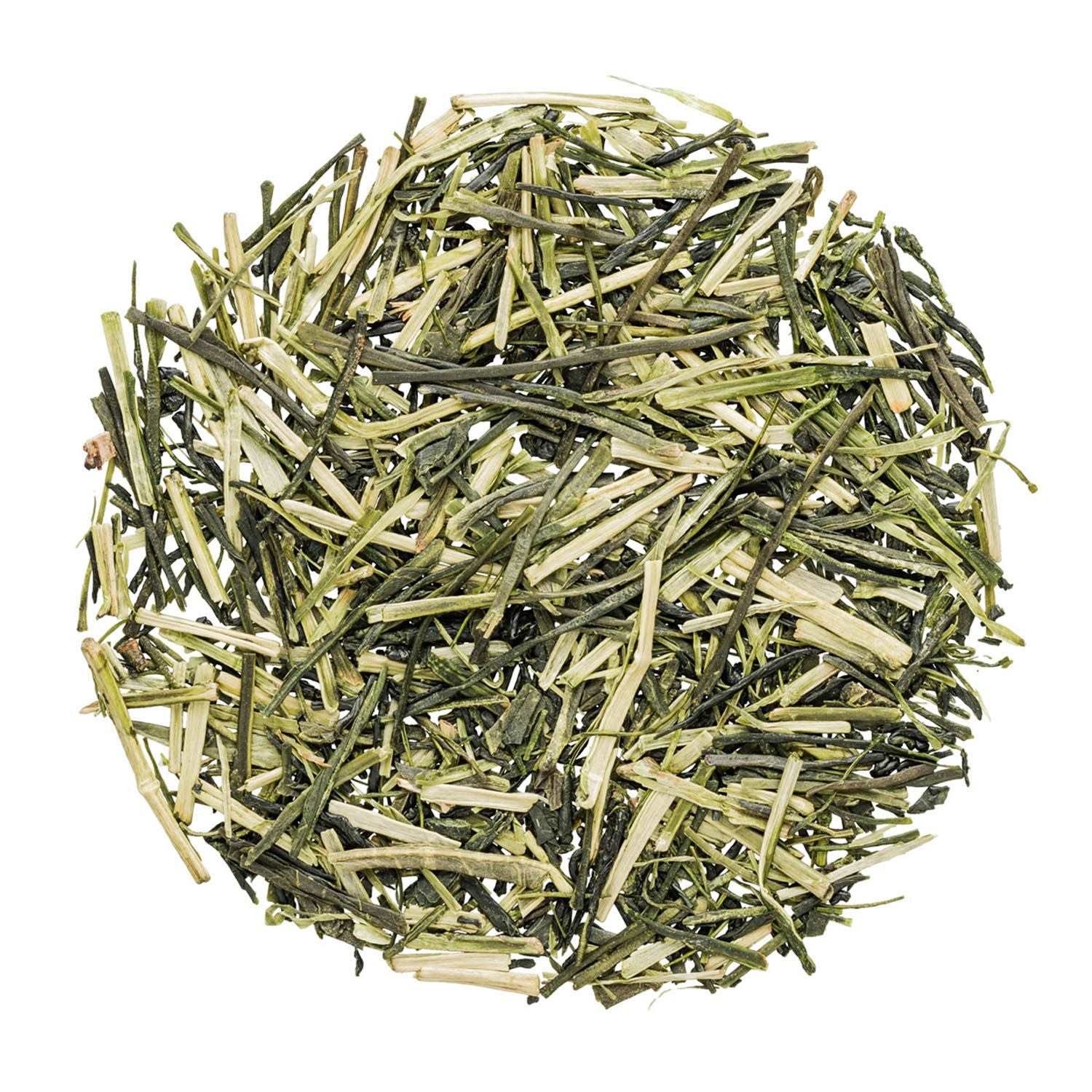 Runder Haufen loser japanischer Kukicha Grüntee, Teeblätter, Grüner Tee, Losertee, getrocknetes Blattwerk, Kräutertee-Blend