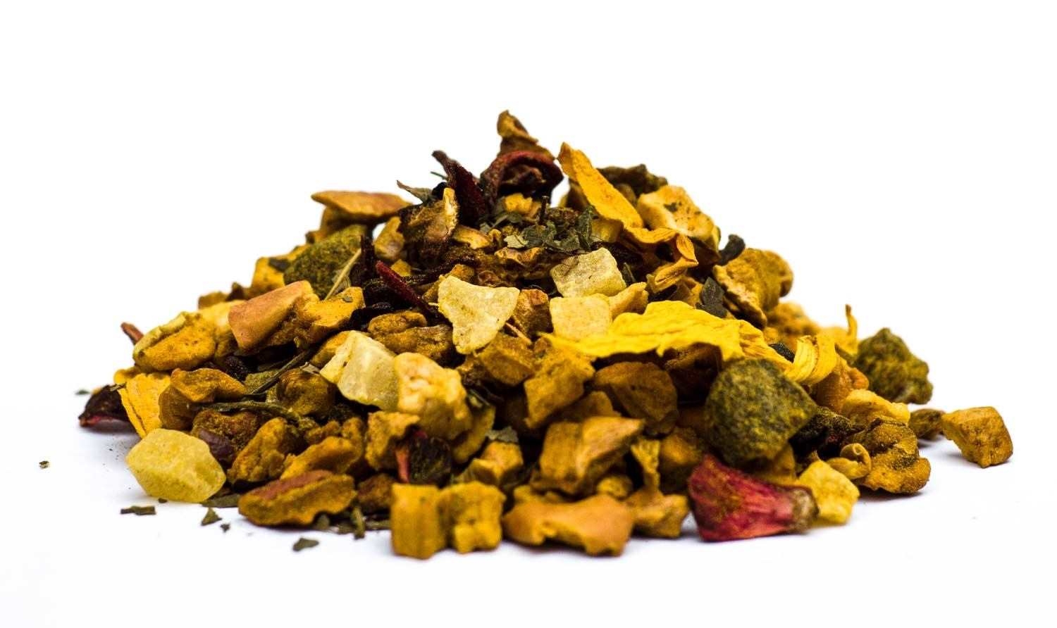 Bunte Früchtetee-Mischung aus losen Trockenfrüchten, Kräutertee, Kräuter Mischung, Getrocknete Kräuter, Chips-ähnlich, Naturmaterialien