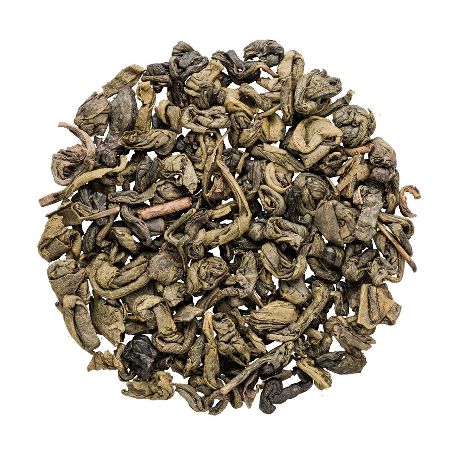 Nahaufnahme loser grüner Tee Gunpowder, Oolong tea, tea leaves, round tea leaves, green oolong, tea blend