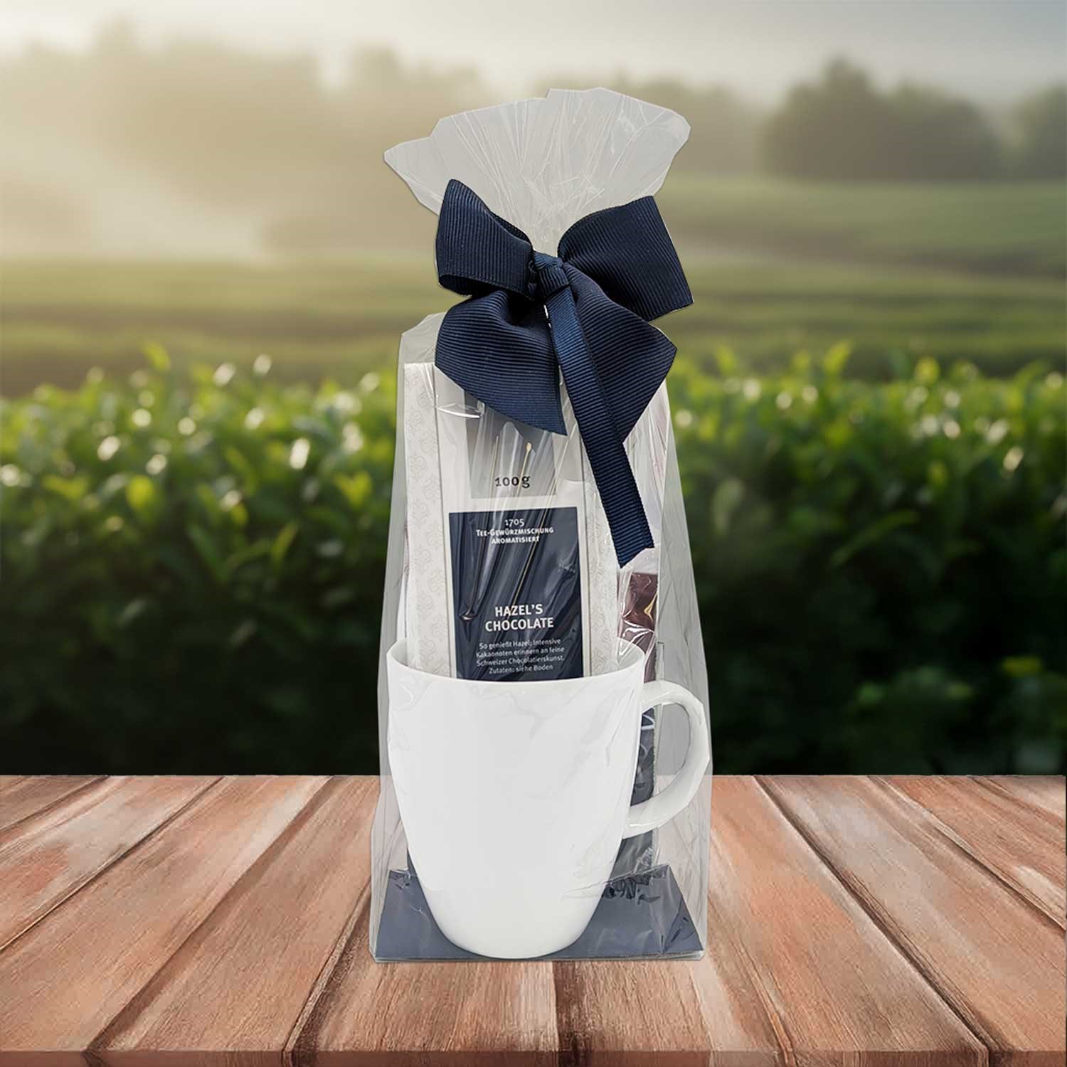 Hazel's Moment gift set with tea and porcelain mug