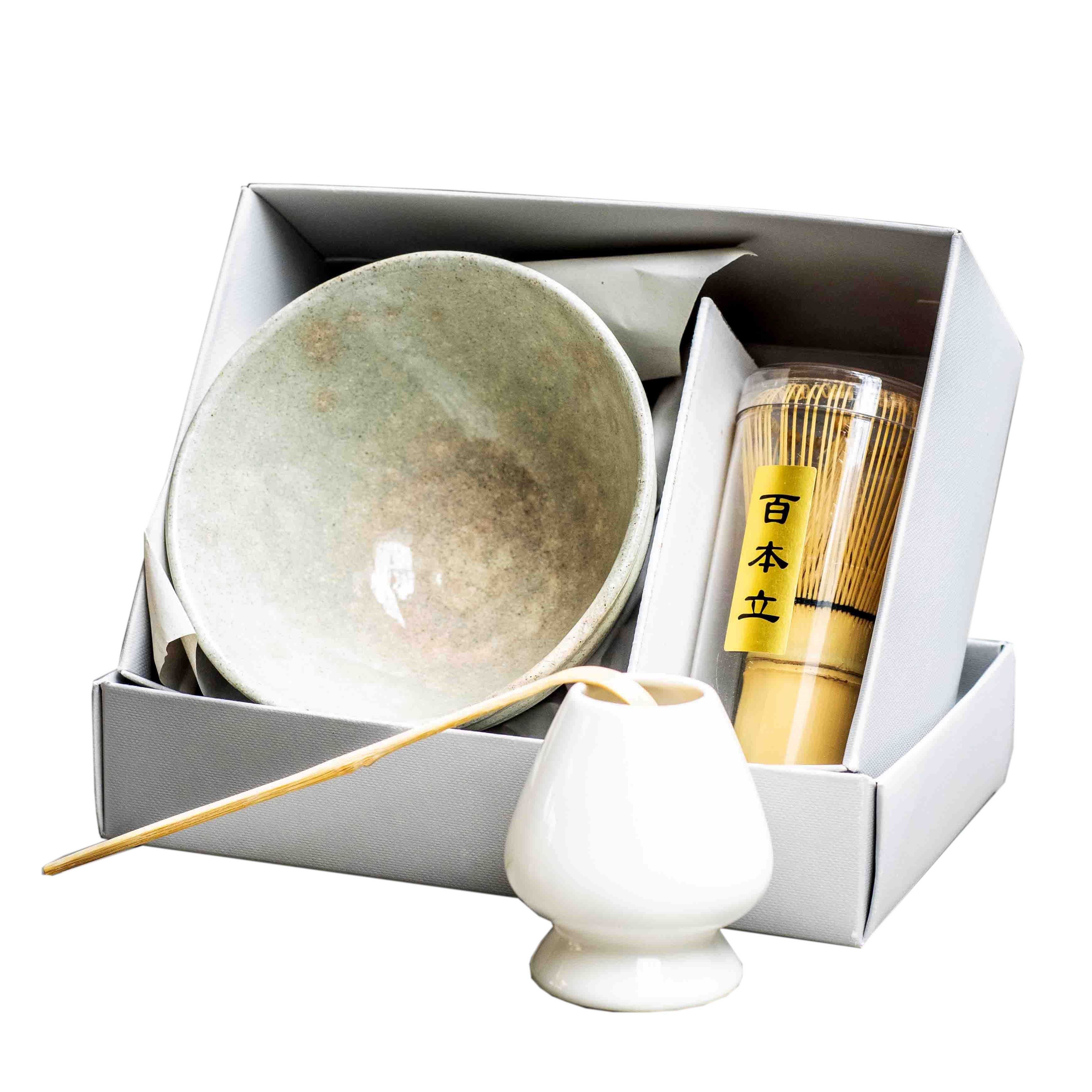 Matcha Set mit Schale, Bambusbesen, Löffel und Halter im Kar, Schale, Tasse, Essstäbchen, Becher?, Korb?