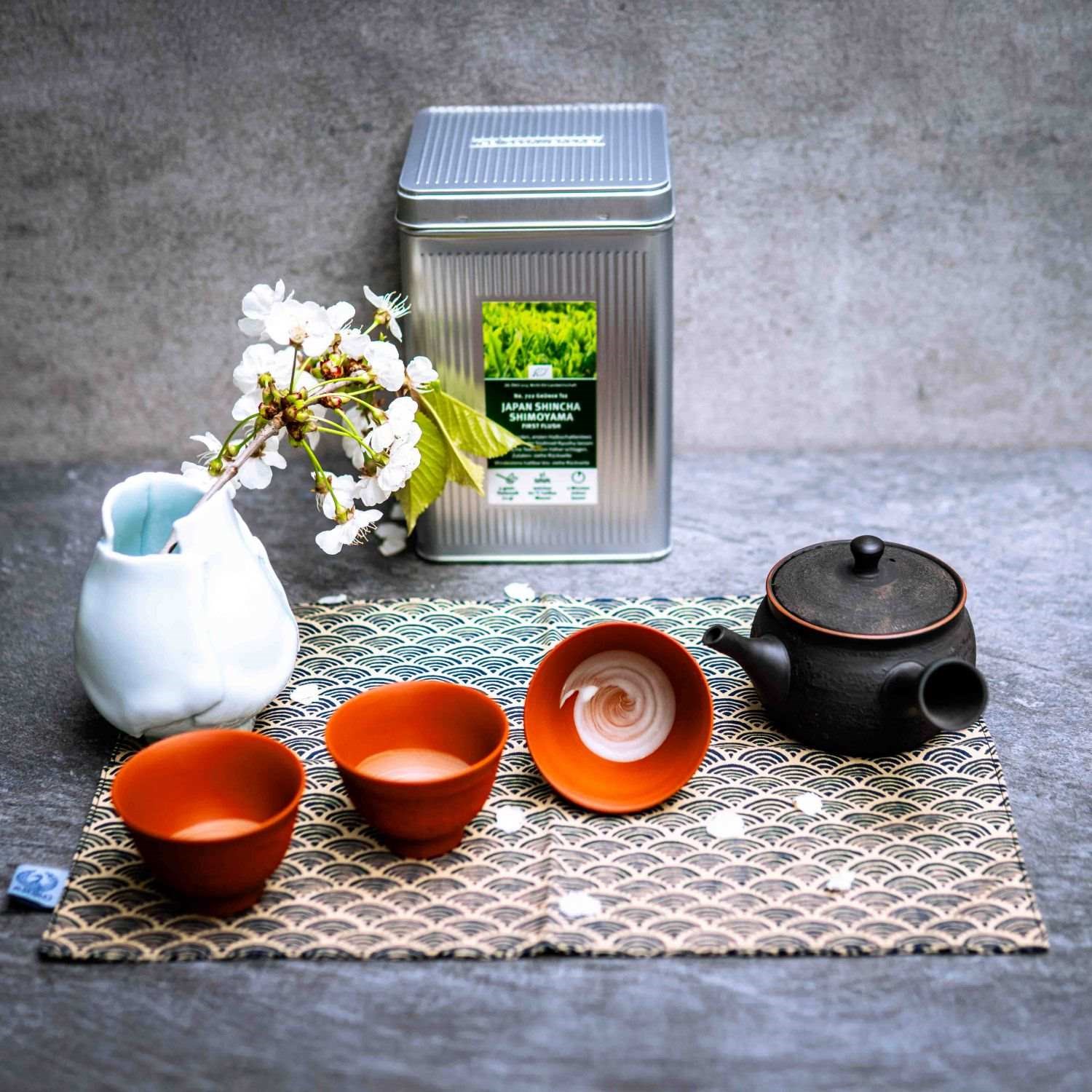 Japan Shincha Shiroyama Tee mit Kyusu Kanne und Schalen, Tee-Set, Teekanne, Kaffeemat, Tee-Accessoire, Teeglas?