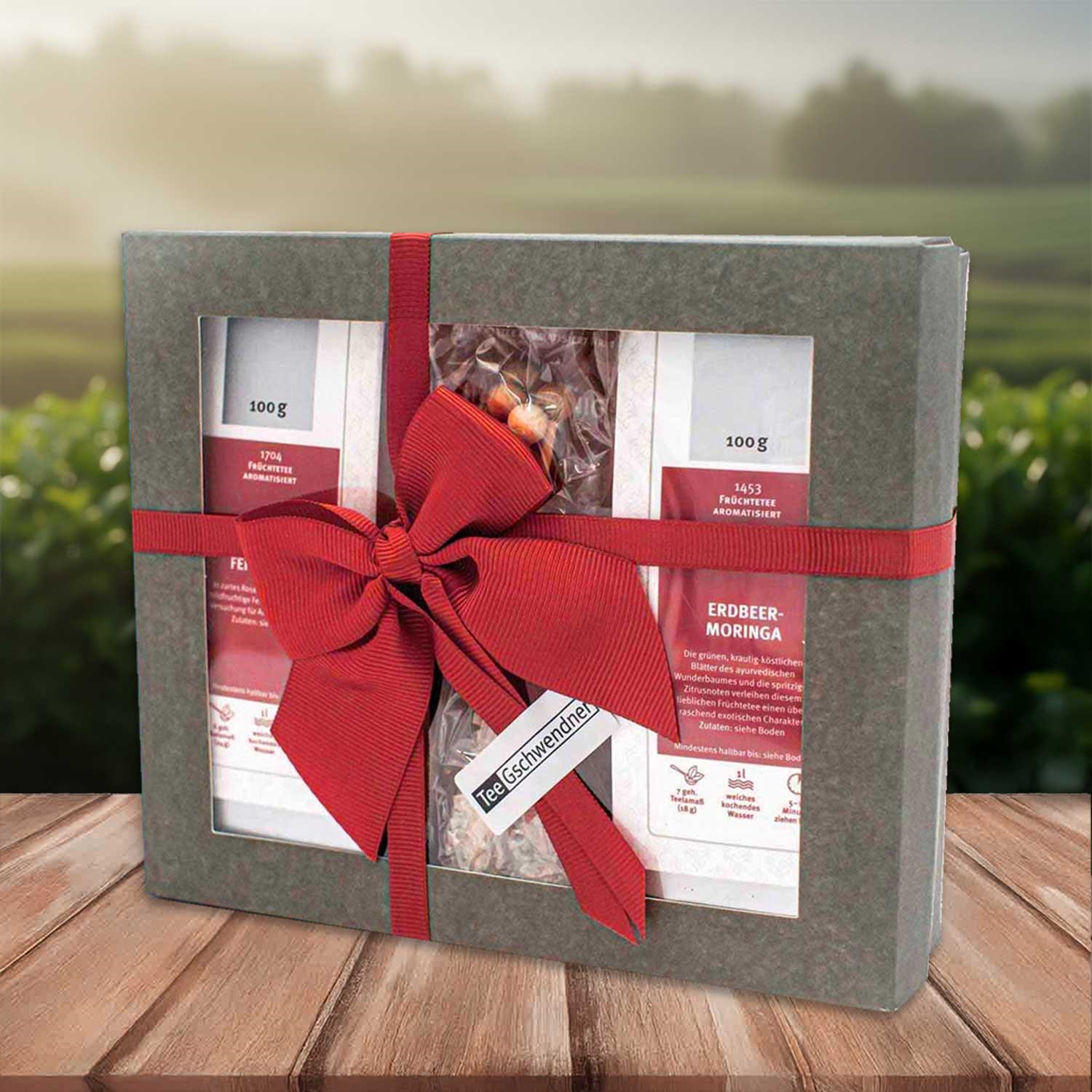 Tender Fruits gift box with mild strawberry fruit tea