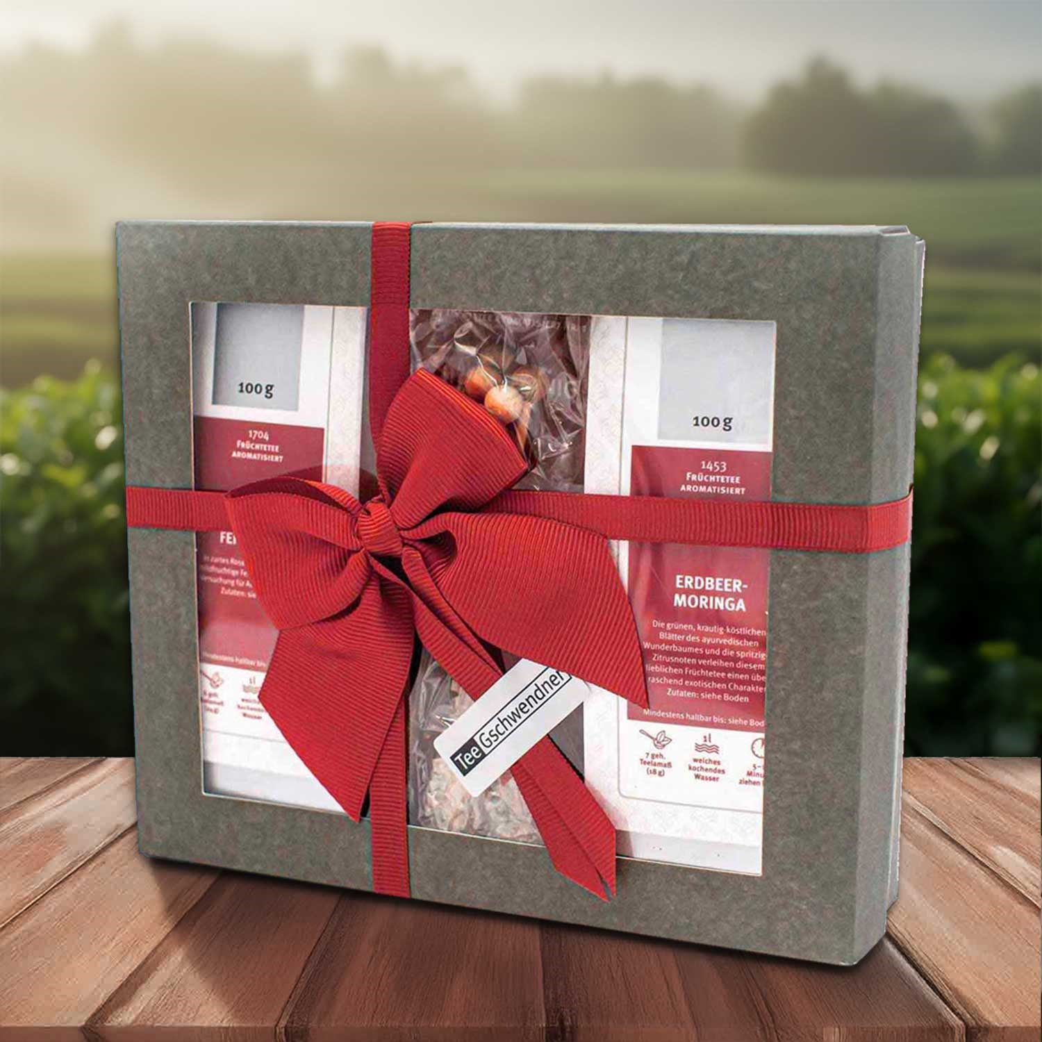 Geschenkbox Zarte Früchte mit mildem Erdbeer-Früchtetee, Geschenkset, Tee-Set, Früchtetee, Erdbeer-Moringa, 100 g Tee, Geschenkset, Tee, Früchtetee, Erdbeer-Moringa, Kartonbox