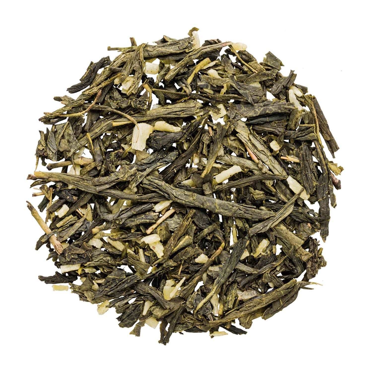 Runder Haufen loser grüner Tee Sencha mit Mandeln, grünertee, teeblätter, losertee, getrocknete-blätter, grüner-tee-einlage