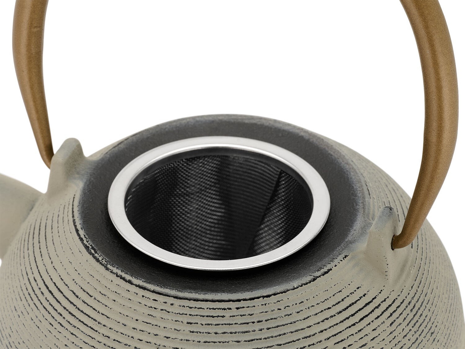 Cast iron teapot with metal infuser and brown handle