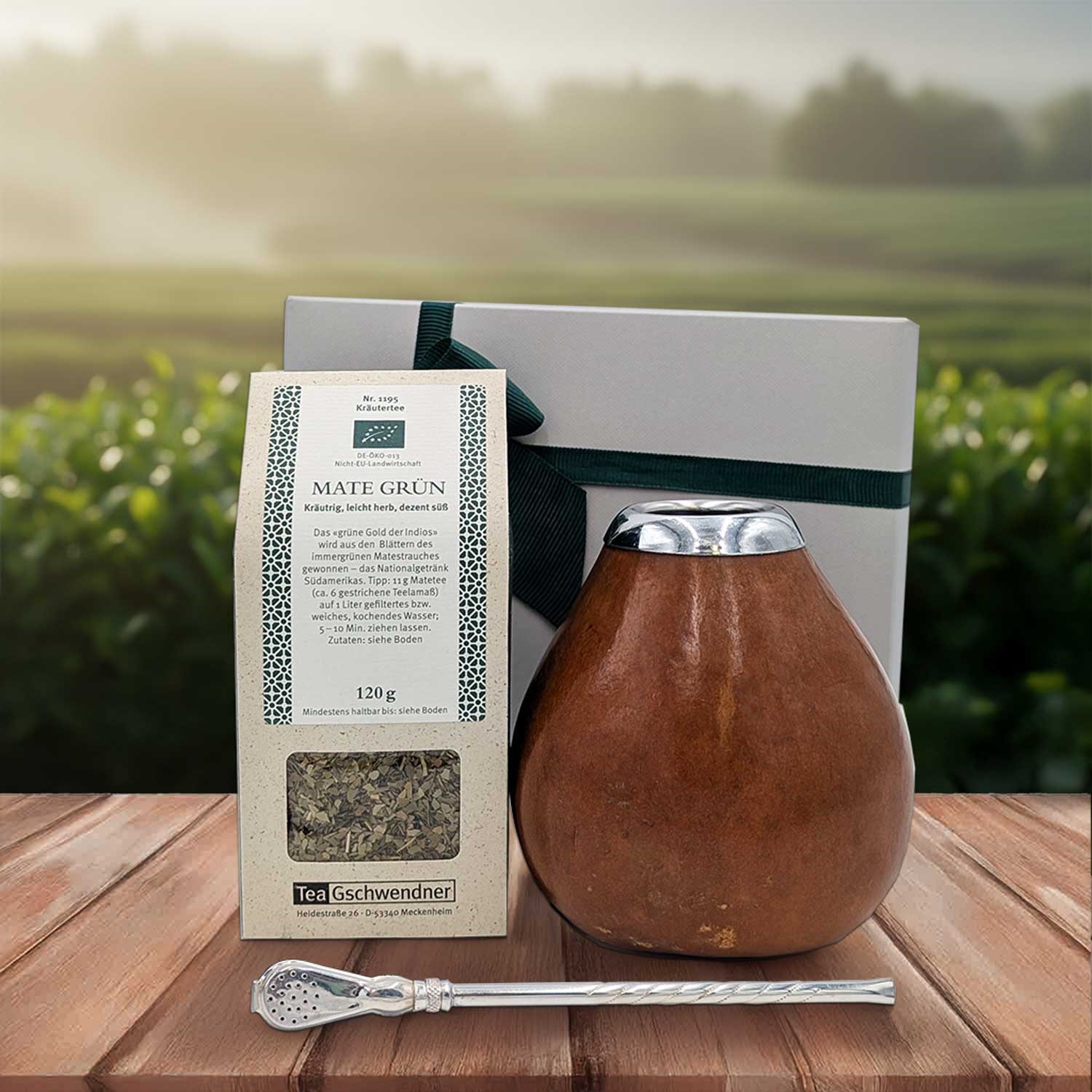 Mate Magic: grüner Mate-Tee mit Cuia-Kürbisbecher und Bombil, Tee, Teekanne, Kaffeekanne, Tee-Set, Kräutertee, Kräutertee, Matete, Teekanne, Teeholz, Gourmettee