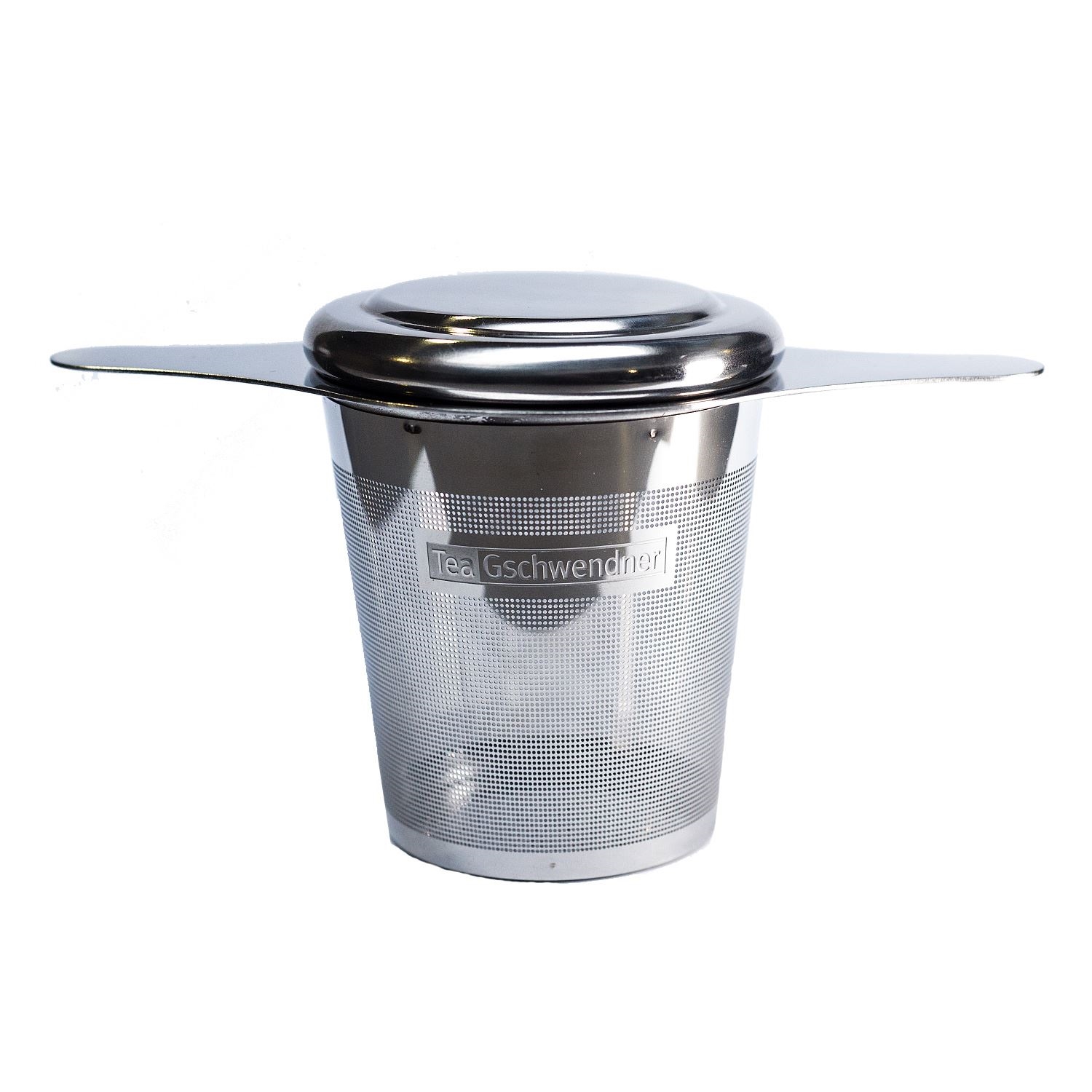 Feines Edelstahl-Teesieb von TeaGschwendner mit Deckel, Teekessel, Teesieb, Edelstahl, Perforiertes Netz, Deckelgriff