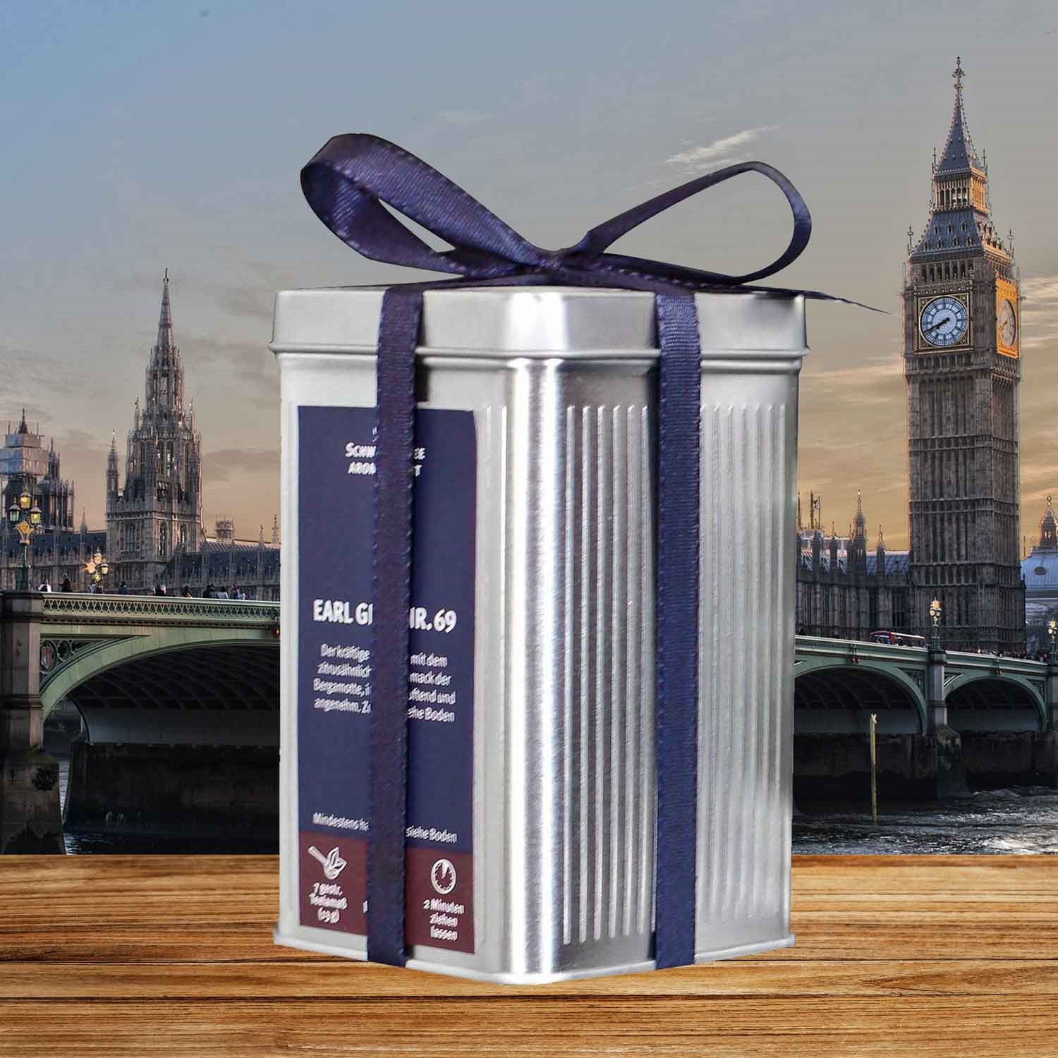 Edel verpacktes Earl Grey Tee Geschenkset in Metalldose, Geschenkverpackung, Metalldose, Schleife, Silber, blaue Beschriftung