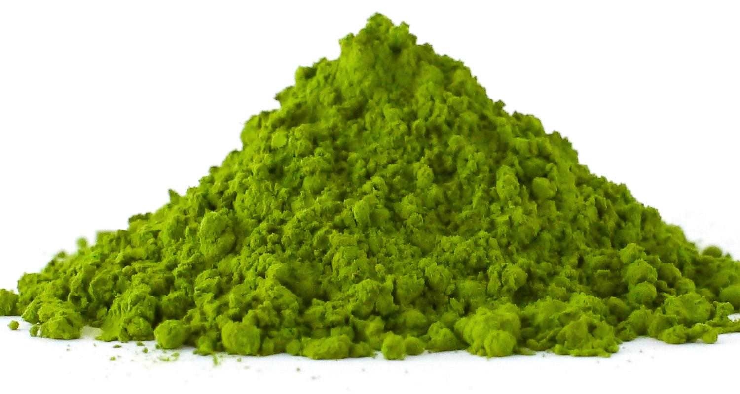 Haufen fein gemahlenes grünes Pulver, grün, Pulver, Farbton Grün, Chlorella-Pulver?, Grün-Pigment