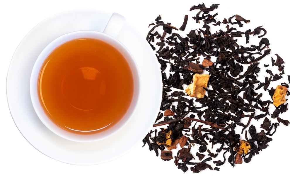 Weiße Tasse Schwarztee neben losem aromatisiertem Tee, tee, tee blatt, orangebraun, loser tee, getrocknete blätter