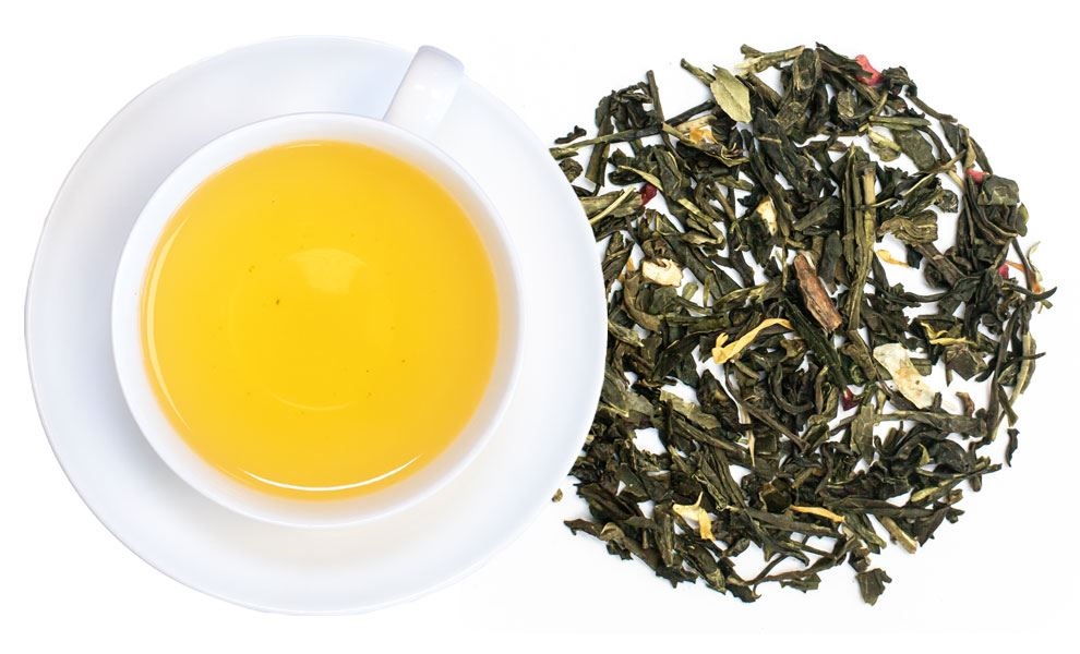 Tasse grüner Tee neben losem Grüntee, Tee, Grüner Tee, Lose Blatt, Kräutertee, Tasse Teekanne